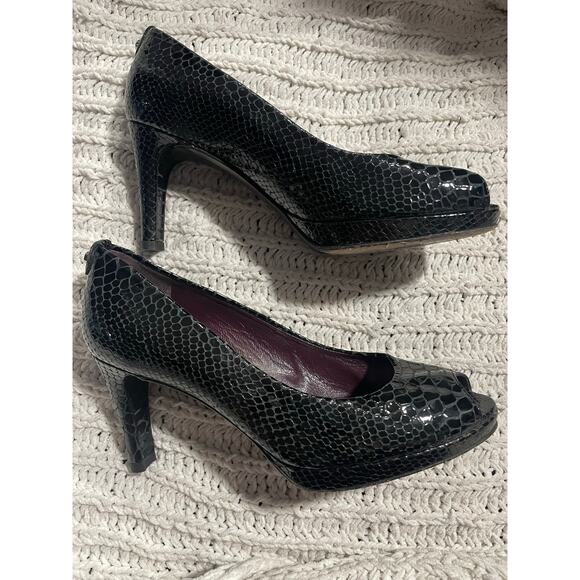 Stuart Weitzman Peep Toe Heels Leather Snake OW36069 Womens 7.5 M Reptile Black - Picture 3 of 10